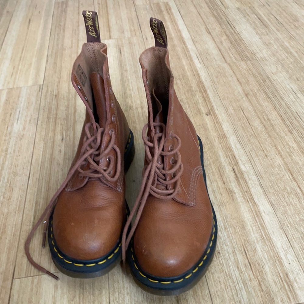 Dr Marten Pascal US 8/EU 39